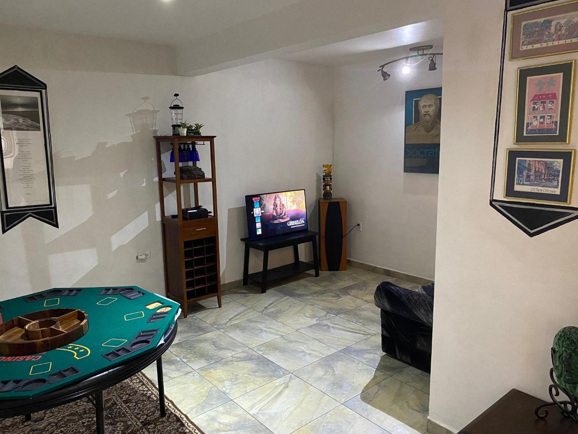 Spacious Rooftop House W/ King Bed 提华纳 外观 照片